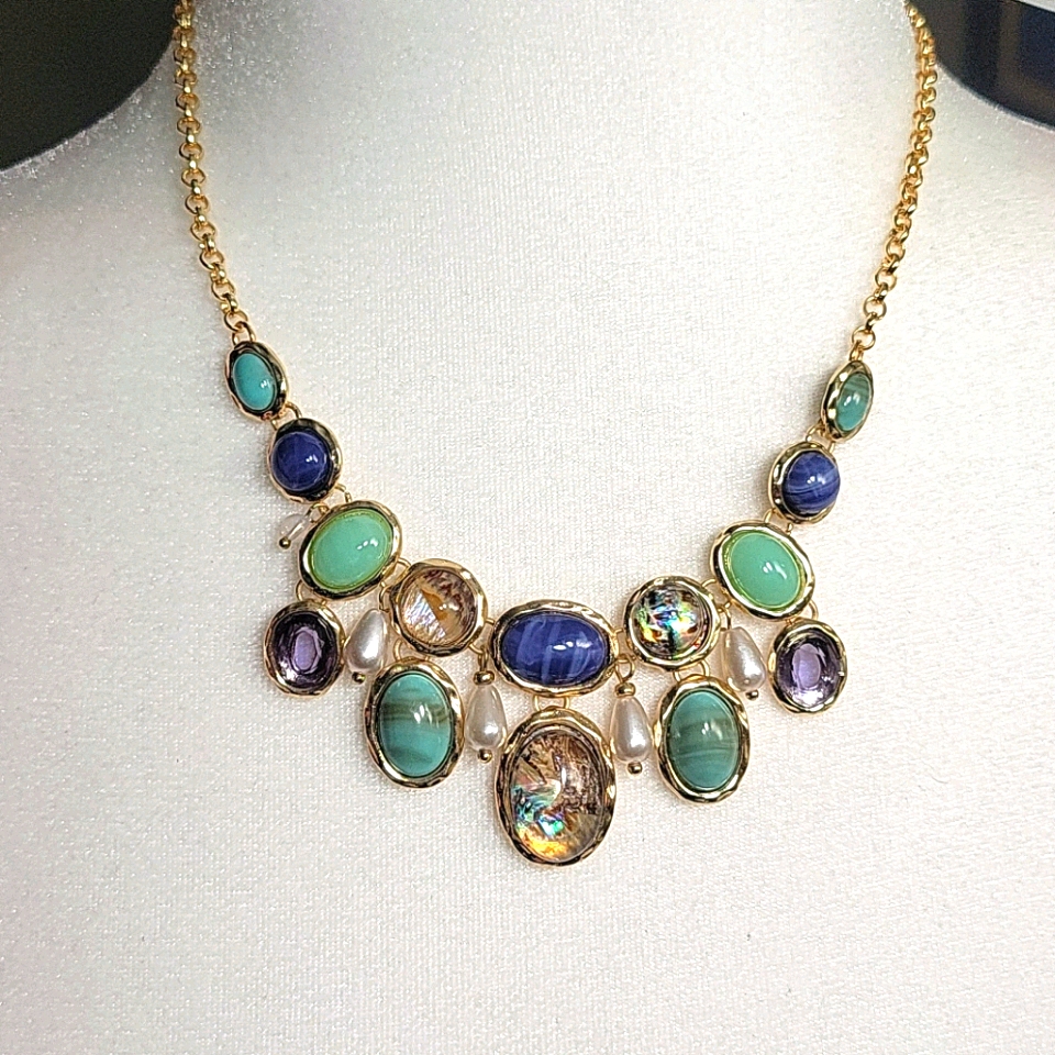 Erica Lyons Necklace 25$